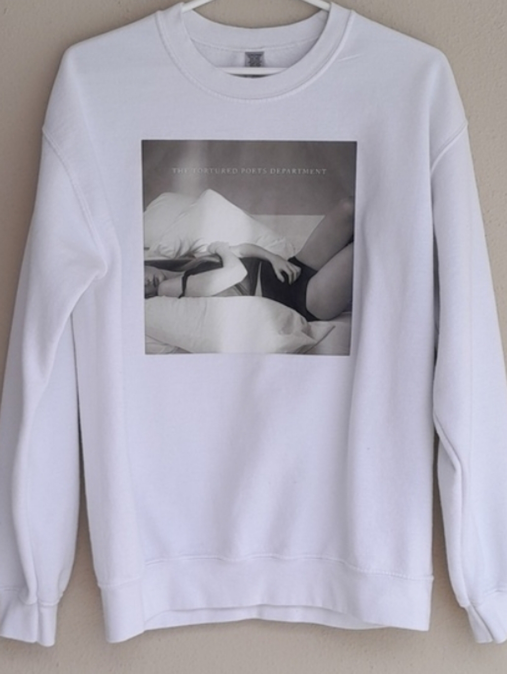 Taylor Swift White Crewneck Sweater Medium